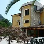 Hotell Borgo Antico 3*