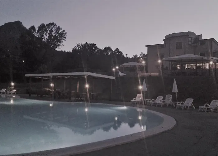 Borgo Antico 3* San Severino